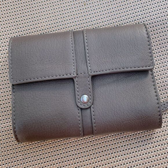 JEWELRY case gray pebbled leather travel case snap closure zippered compartment - Picture 7 of 7